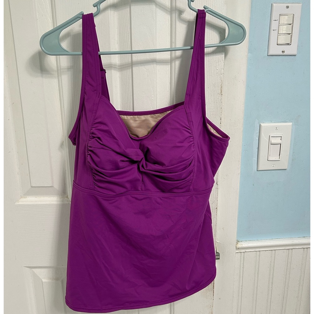 Land’s End Tankini Top. Fuschia. Size 18